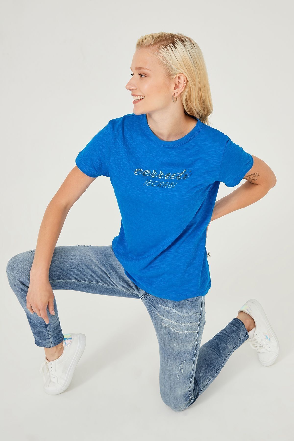 Bisiklet Yaka Kadın T-Shirt - 9