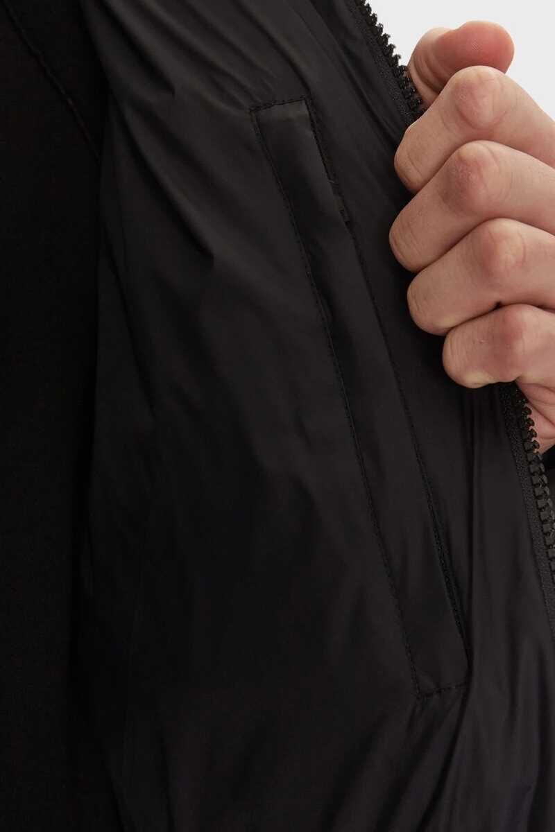 Emporio Armani Erkek Kapşonlu Şişme Mont - 6