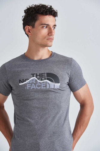 The North Face Erkek Mountain Line T-Shirt - 7